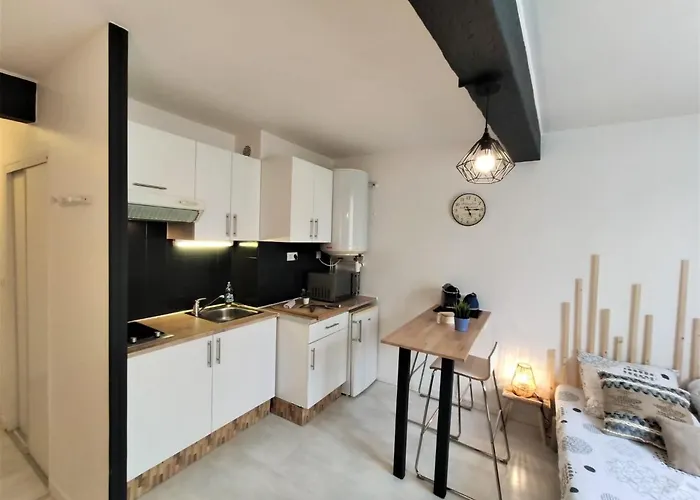 Le Jasmin Des Carmes - Hypercentre - Netflix